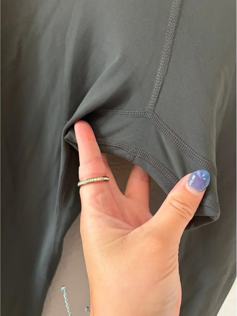 Lululemon Align High-Rise Pant 25in Graphite Grey size 6. GUC for very minor nor